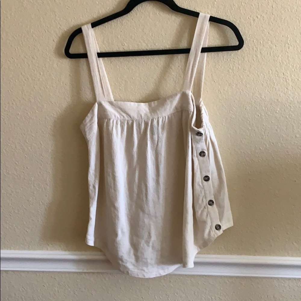 Universal thread linen blouse